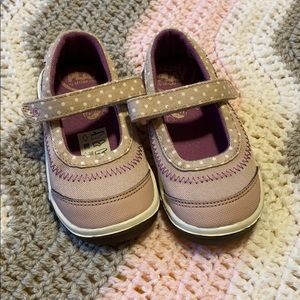 Girl Mary Jane shoes